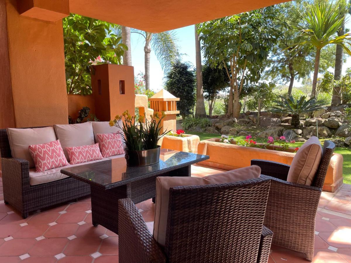 Alzambra Hill Club, Puerto Banus,